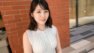 美人パチ屋店員さんがオナニーだけじゃ満足出来ずに来てしまった！色白でボリューム満点のお尻が性欲を爆発させる！堪り過ぎた欲求不満で「気持ちいい！」と思わずイってしまってる姿がエロ過ぎる！ 【初撮り】ネットでAV応募→AV体験撮影 2483